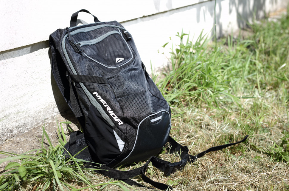 Merida FIFTEEN II backpack review | off-road.cc